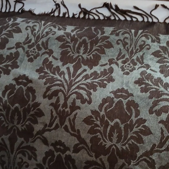 Restoration Hardware Throw - Picture 9 of 10